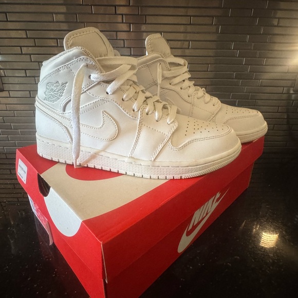 Nike Other - Air Jordan Nike 2017 White High-Top Sneakers